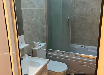 Memar Əcəmi metrosu yaxınlığında 3 otaqlı, Əşyalı, Əla