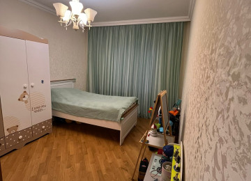 Yeni Günəşlidə Təmirli, 3 otaqlı mənzil Lahiyə: - Leninqrad