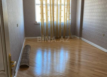 İnşaatçılar metrosu yaxınlığında 3 otaqlı Əla təmirli