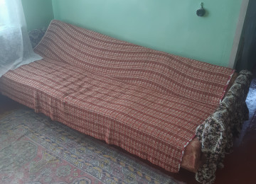 Təmirlidir, işıqlıdır, qurudur, rahatdır,suyu, işığı, qazı