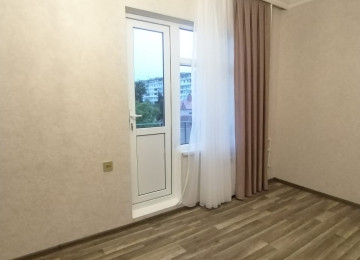 Xətai r-nu Əhmədli mst yax-da ayaqla 7-8 dəqiqəlik məsafədə