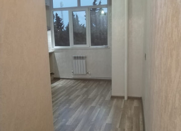 Xətai r-nu Əhmədli mst yax-da ayaqla 7-8 dəqiqəlik məsafədə