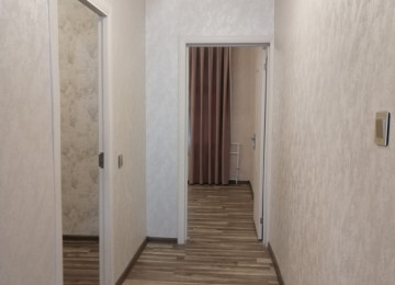 Xətai r-nu Əhmədli mst yax-da ayaqla 7-8 dəqiqəlik məsafədə