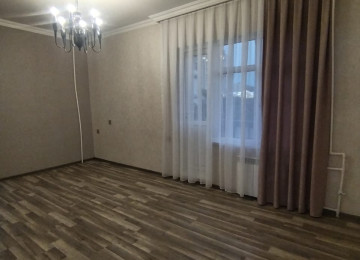 Xətai r-nu Əhmədli mst yax-da ayaqla 7-8 dəqiqəlik məsafədə