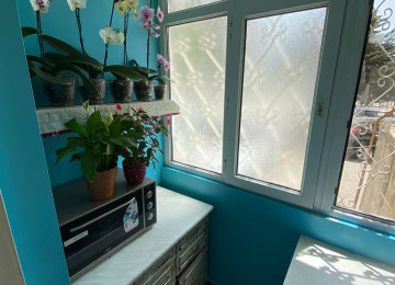 Yeni Günəşlidə 3 otağa düzəlmə mənzil Lahiyə: - Leninqrad