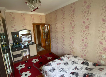 Yeni Günəşlidə 3 otağa düzəlmə mənzil Lahiyə: - Leninqrad