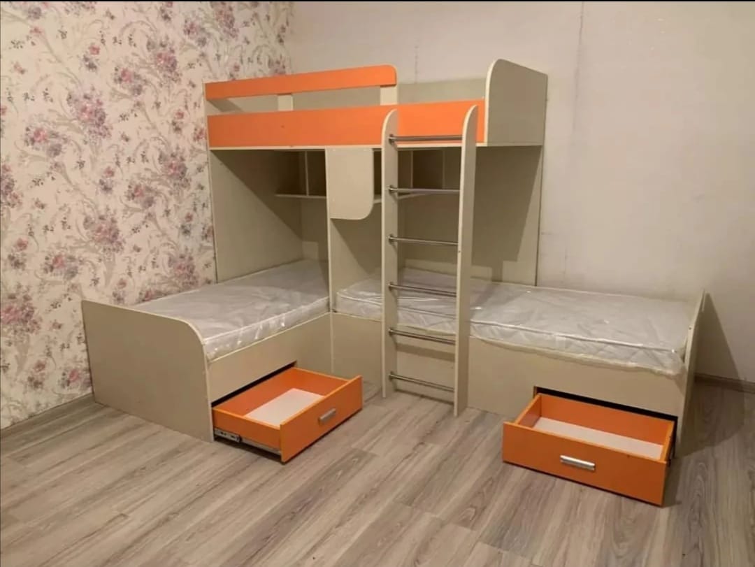 3mərtəbəli çarpayı Sifarişlə hazırlanır Rəng seçimi var