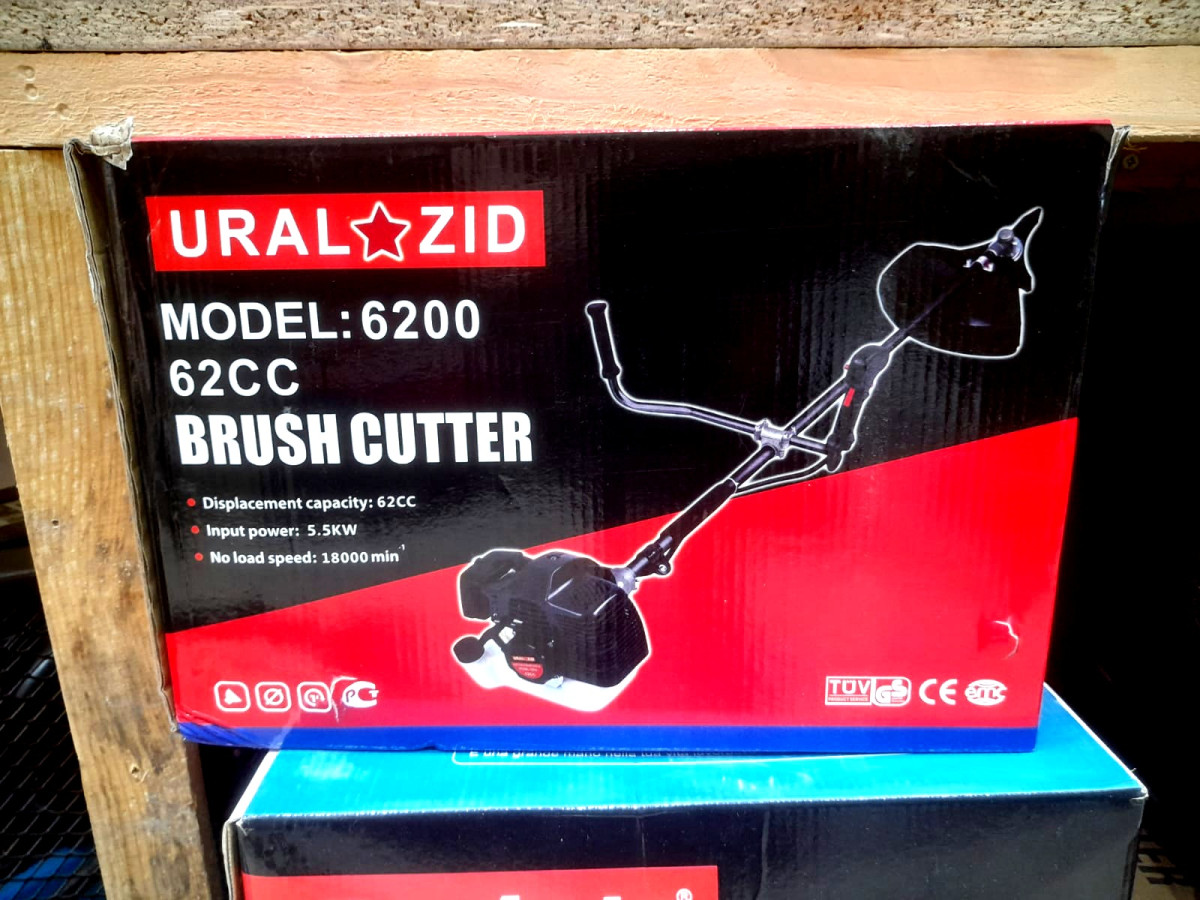 Ot Biçən Uralzid Ot Biçən Uralzid 62cc modelidir. 5.5 kw gücündə, 18000