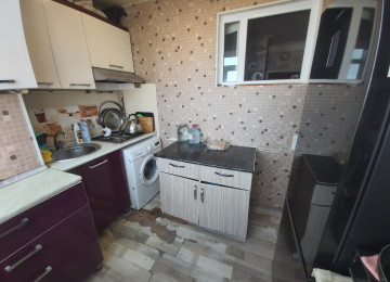 Yeni Günəşlidə 3 otaqlı mənzil Lahiyə: - Köhnə tikili