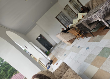 Nabranda meșənin ortasında hər bir şəraiti olan 3 otaqlı,