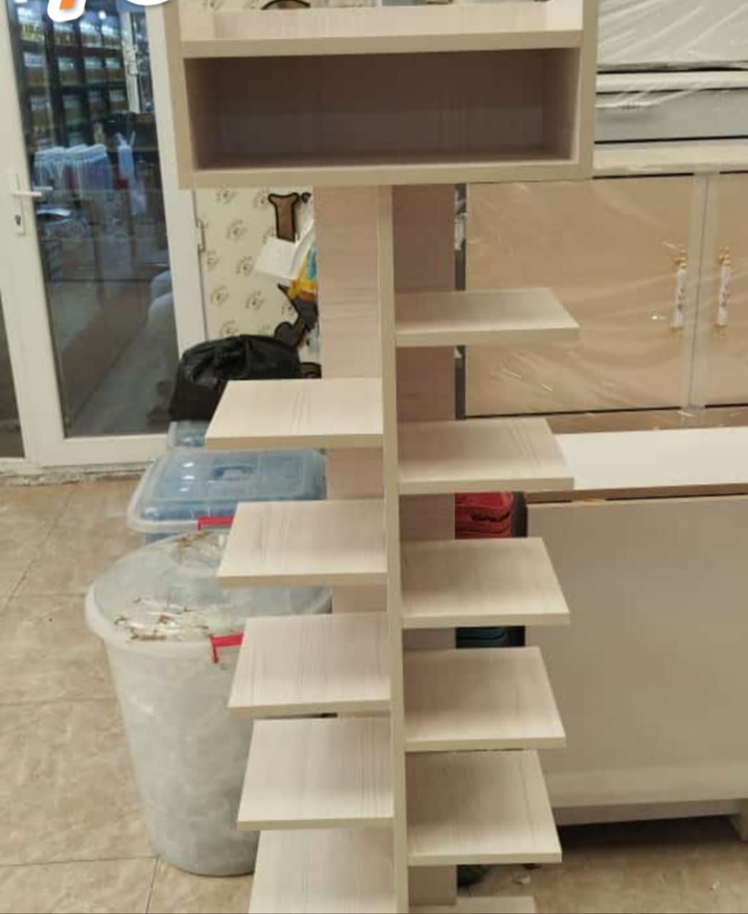 Ayaqqabı rəfi Hazır əldə var Anbardan birbaşa satış Qiyməti