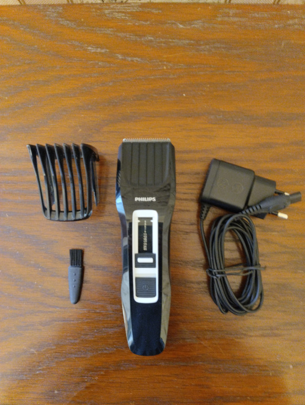 Saçqırxan Philips Philips saçqırxan HC 3410. Cəmi 4-5 dəfə uşaq saçı