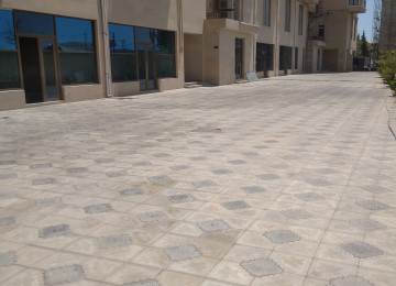 4 otaqlí natamam.temirli menzil satílír 180 kv,18/10