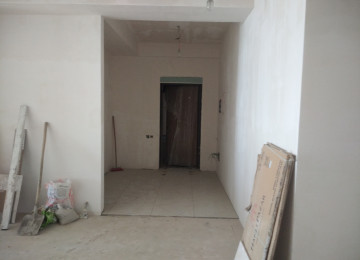 4 otaqlí natamam.temirli menzil satílír 180 kv,18/10