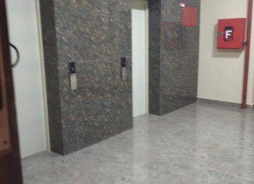 4 otaqlí natamam.temirli menzil satílír 180 kv,18/10