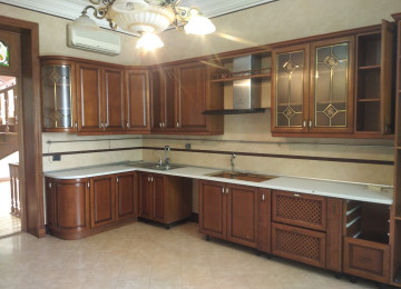 VİLLA satılır 8 sotda Vorovski Cəfər Xəndan küçəsində 800