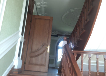 VİLLA satılır 8 sotda Vorovski Cəfər Xəndan küçəsində 800