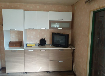 Nəsimi metrosundan 5 dəqiqəlik məsafədə həyət evimi kirayə