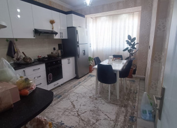 Həzi Aslanov metrosunda 2 otaqlı Təmirli mənzil Lahiyə: -