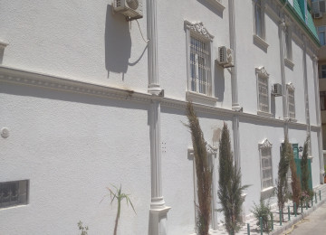 Obyekt satílír 4 mertebeli 35 otaqlí,1400 kv, 16 s/qovşaqlí