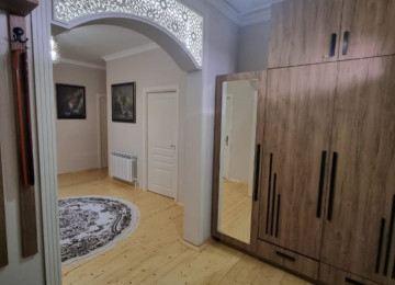 Şamaxı şəhəri Qaleybuğurd kəndində əla təmirli ev günlük