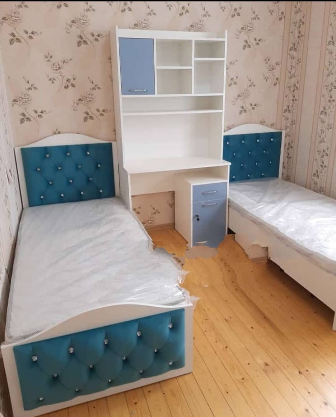 Bazalı çarpayı Sifarişlə hazırlanır Rəng seçimi var Matras