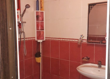 Xlrdalan kohne bazarin yanl 2 otaq menzil kiraye verlir 53