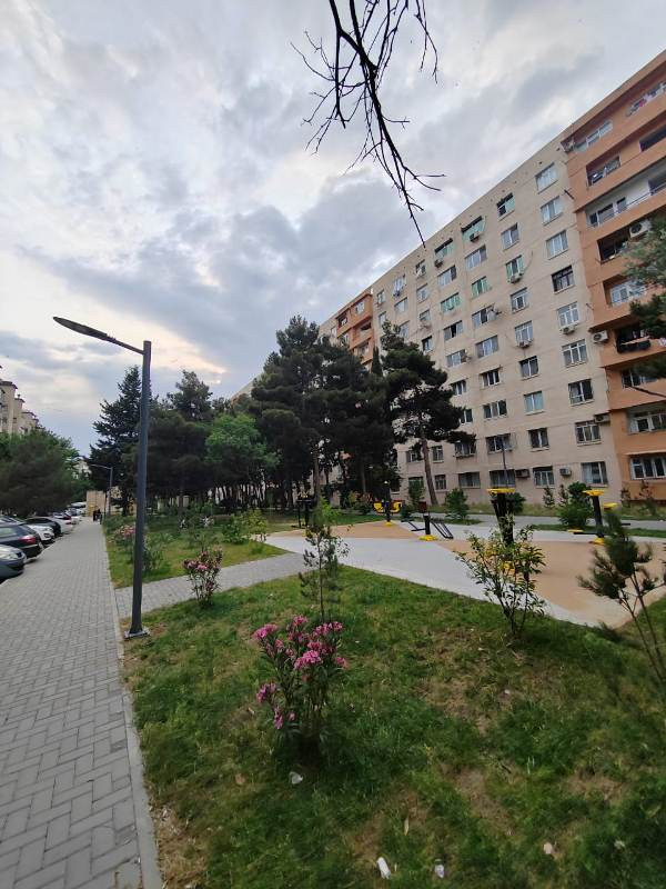 Yeni Guneslide 2 otaq menzil Suraxani rayonu Yeni Günəşli qes,BALLI marketlə üz bə