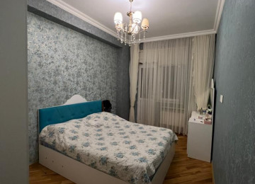 Qarayevdə 3 otaqlı Təmirli mənzil Lahiyə: - Yeni Tikili