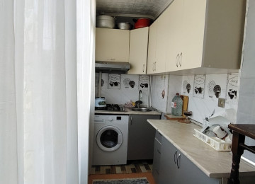 Yeni Günəşlidə 3 otaqlı Əşyalı mənzil Lahiyə: - Kiyev