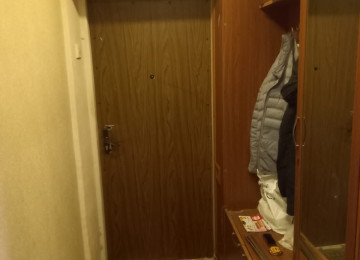 Kooperasiya universiteti yaxınlığında 4 otaqlı Əşyalı