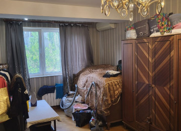 Gənclikdə 3 otaqlı Təmirli, Əşyalı mənzil Lahiyə: -