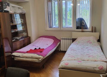 Gənclikdə 3 otaqlı Təmirli, Əşyalı mənzil Lahiyə: -