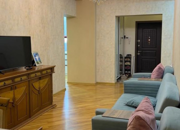 Qarayevdə 3 otaqlı Təmirli mənzil Lahiyə: - Yeni Tikili