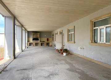 Ferma ve Ev satílír 36 sotda 1000 kv tikintiyle 500