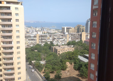 4 otaqlí FULL Deniz menzereli menzil satílír.Merkezde