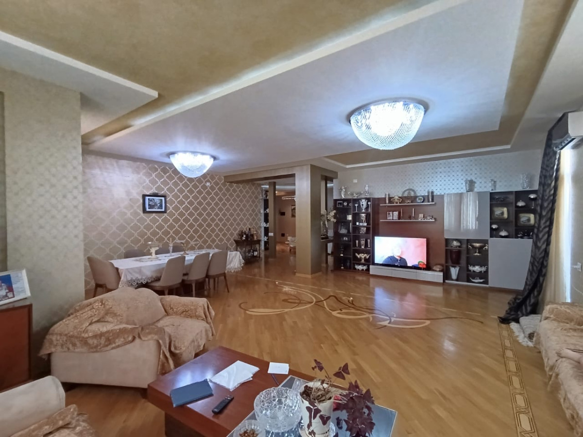 3 otaqlí FULL Deniz menzere menzil satílír 4-3 otaĝa çevrilmiş menzil satílír.Full Deniz menzereli