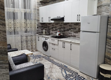 Bakıxanovda Əla təmirli 2 otaqlı mənzil Lahiyə: - Yeni