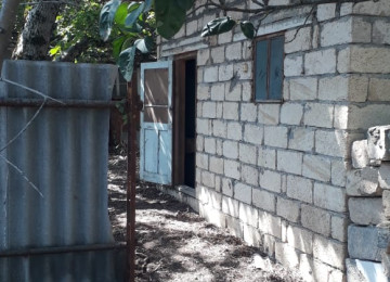 IVANOVKADA 33 sot meyve agaclarla dolu heyet 2 küçeye