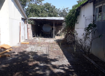 IVANOVKADA 33 sot meyve agaclarla dolu heyet 2 küçeye