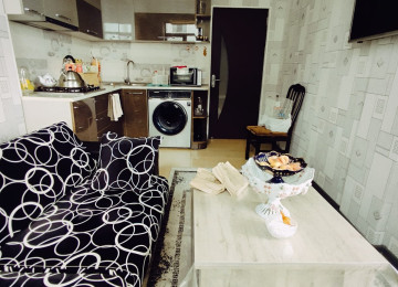 Xəzər universiteti yaxınlığında 3 otaqlı mənzil Lahiyə: -