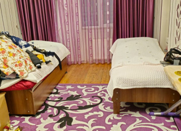 Yeni Yasamalda 4 otaqlı Əşyalı Təmirli mənzil Lahiyə: -