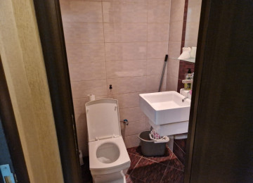 Əhmədlidə 3 otaqlı Təmirli mənzil Lahiyə: - Yeni Tikili