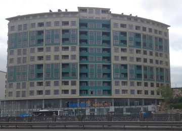 3 otaqlí mənzil satílír. Şamaxinka Moskva küçəsi şəhərə