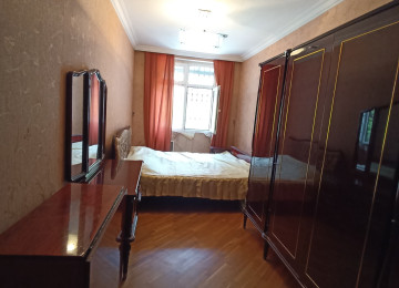 ↓⏬Açıqlama altda⏬↓ Nərimanovda Əşyalı 3 otaqlı mənzil