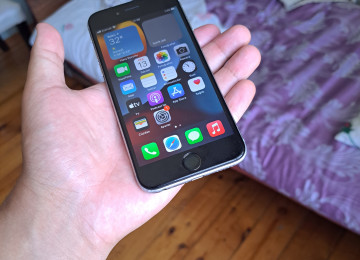 Salam apple iphone 6s satiram barmaq izi isdemir yaddas 16