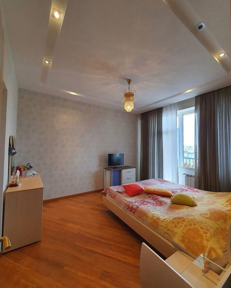 6cı mikrorayonda Əşyalı, Tam Təmirli 3 otaqlı mənzil