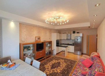 6cı mikrorayonda Əşyalı, Tam Təmirli 3 otaqlı mənzil