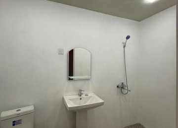 Xırdalan şəhəri,3 nömrəli məktəbin yanında, əlverişli