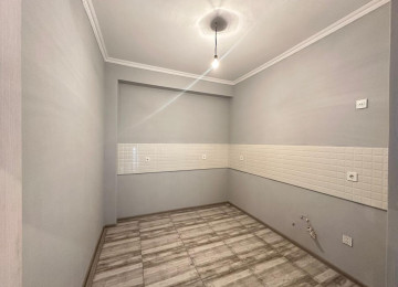 Xırdalan şəhəri,3 nömrəli məktəbin yanında, əlverişli